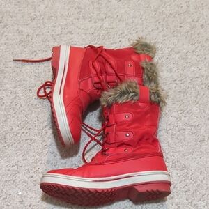 Red Winter Boots with Faux Fur Trim